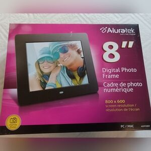 Aluratek 8" Digital Photo Frame